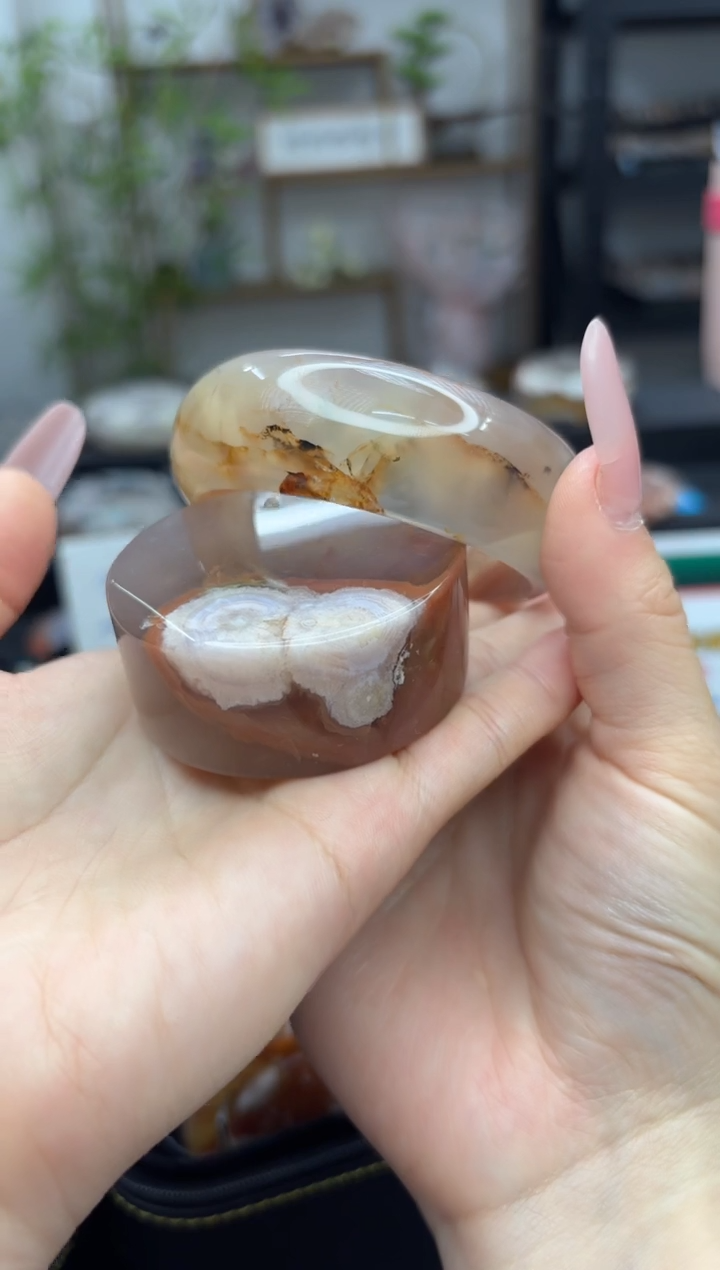 【闪购商品】石英质玉手镯未镶嵌A110 (58圈赠送镯心)