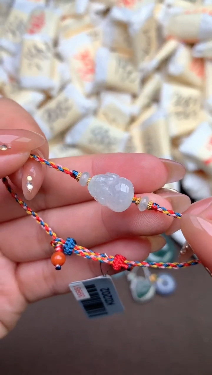 【闪购商品】翡翠手绳未镶嵌— 