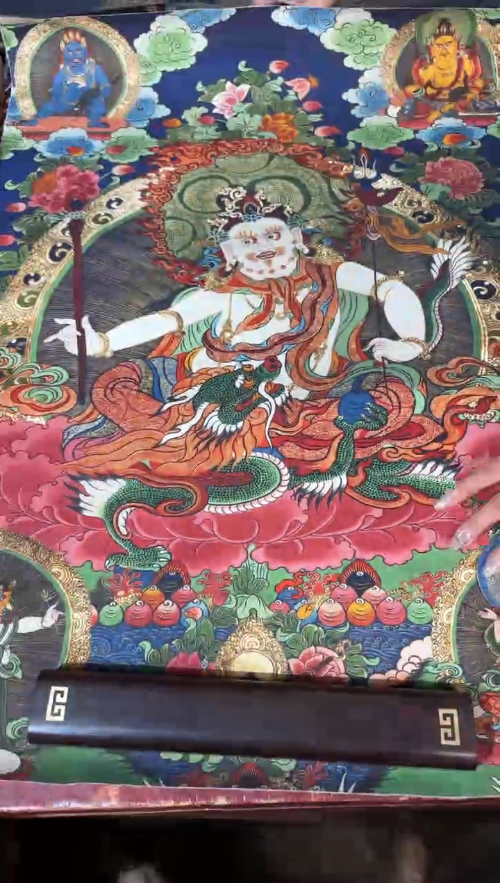 卷轴画龙妹的唐卡tk16