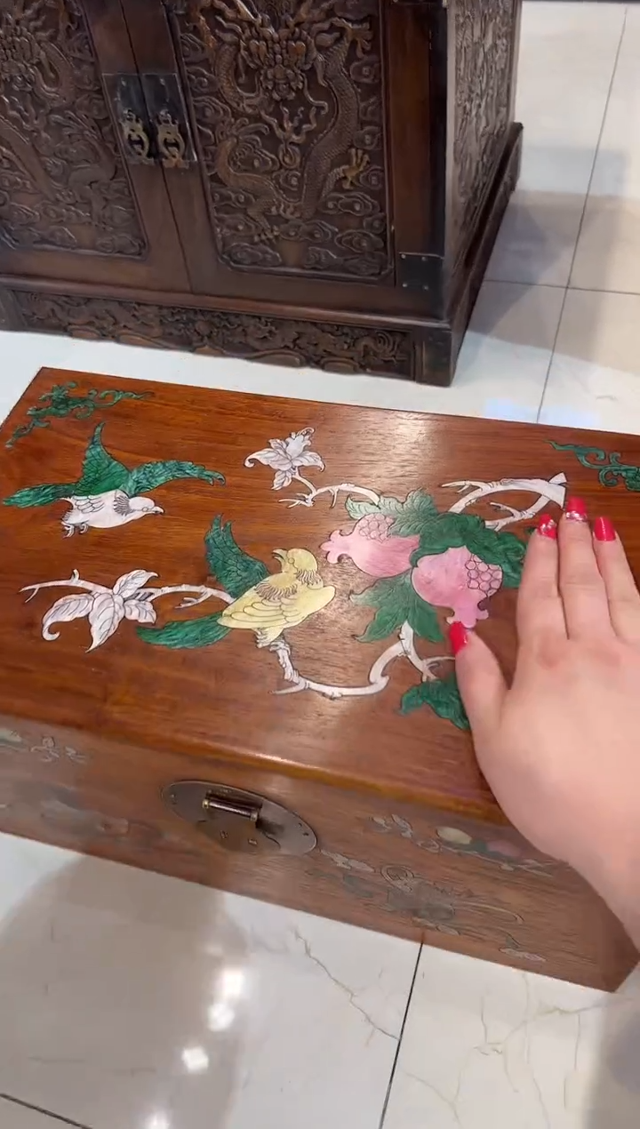 【闪购商品】木木艺40石榴黄翻盖箱350.888