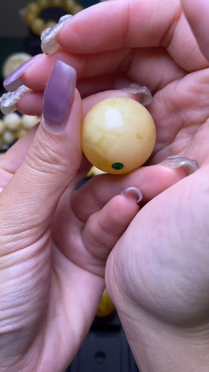 【闪购商品】琥珀裸石未镶嵌葵. 25