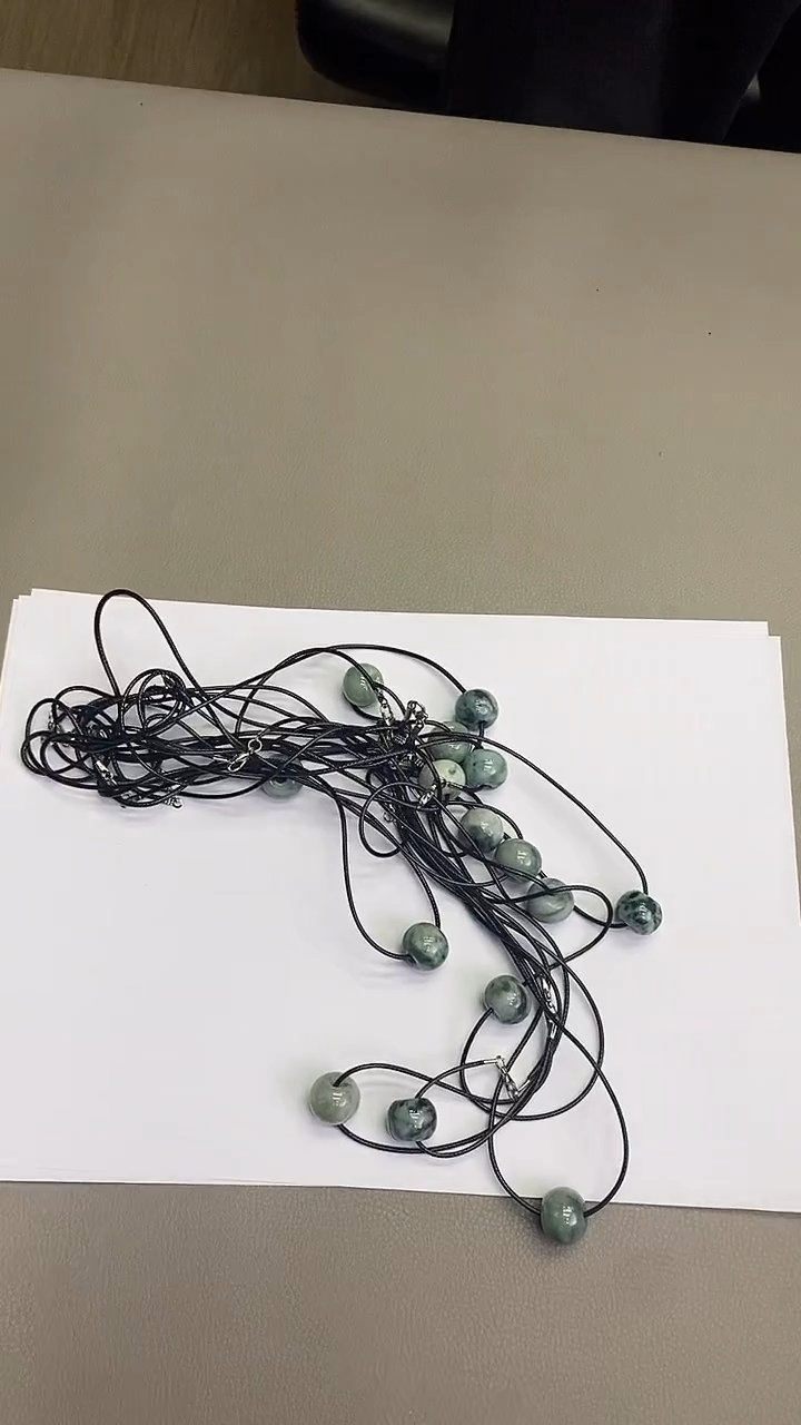 吊坠(赠链)未镶嵌翡翠翡翠吊坠