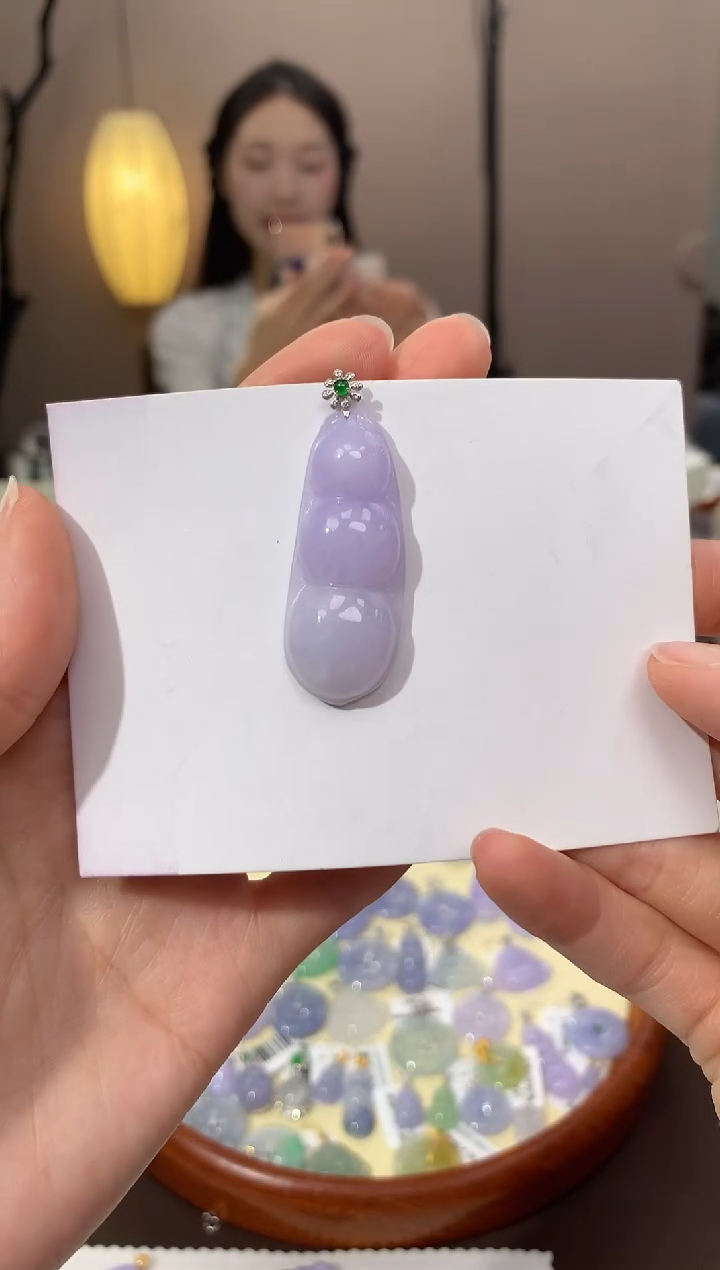 翡翠18K金镶嵌颈饰天然缅甸a货翡翠