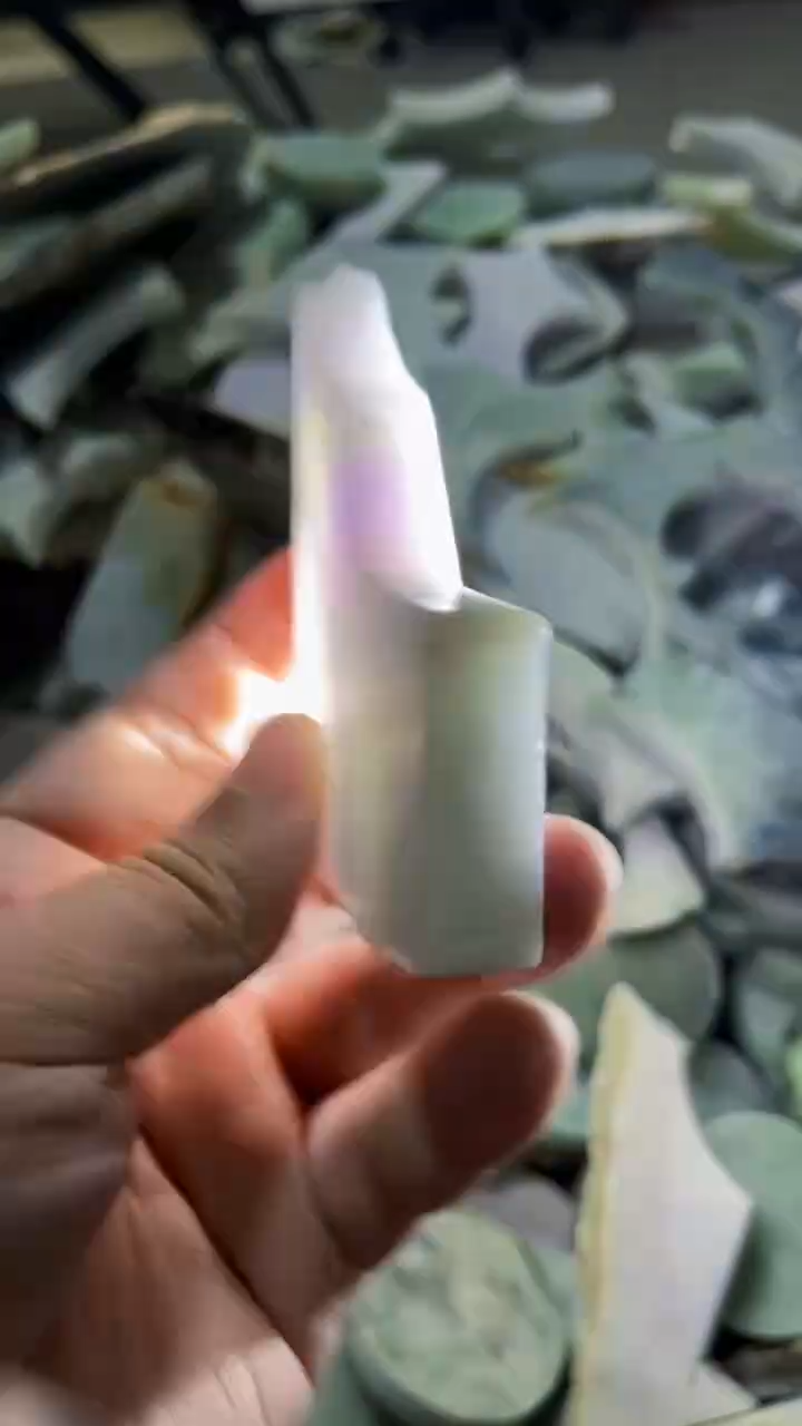 【闪购商品】翡翠挂件未镶嵌A货康壹109