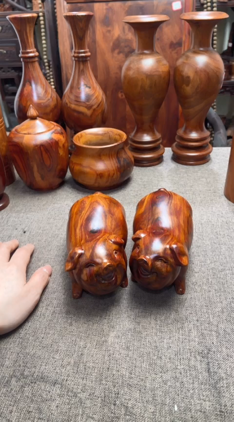 【闪购商品】黄花梨/降香黄檀木艺海黄新料福猪一对