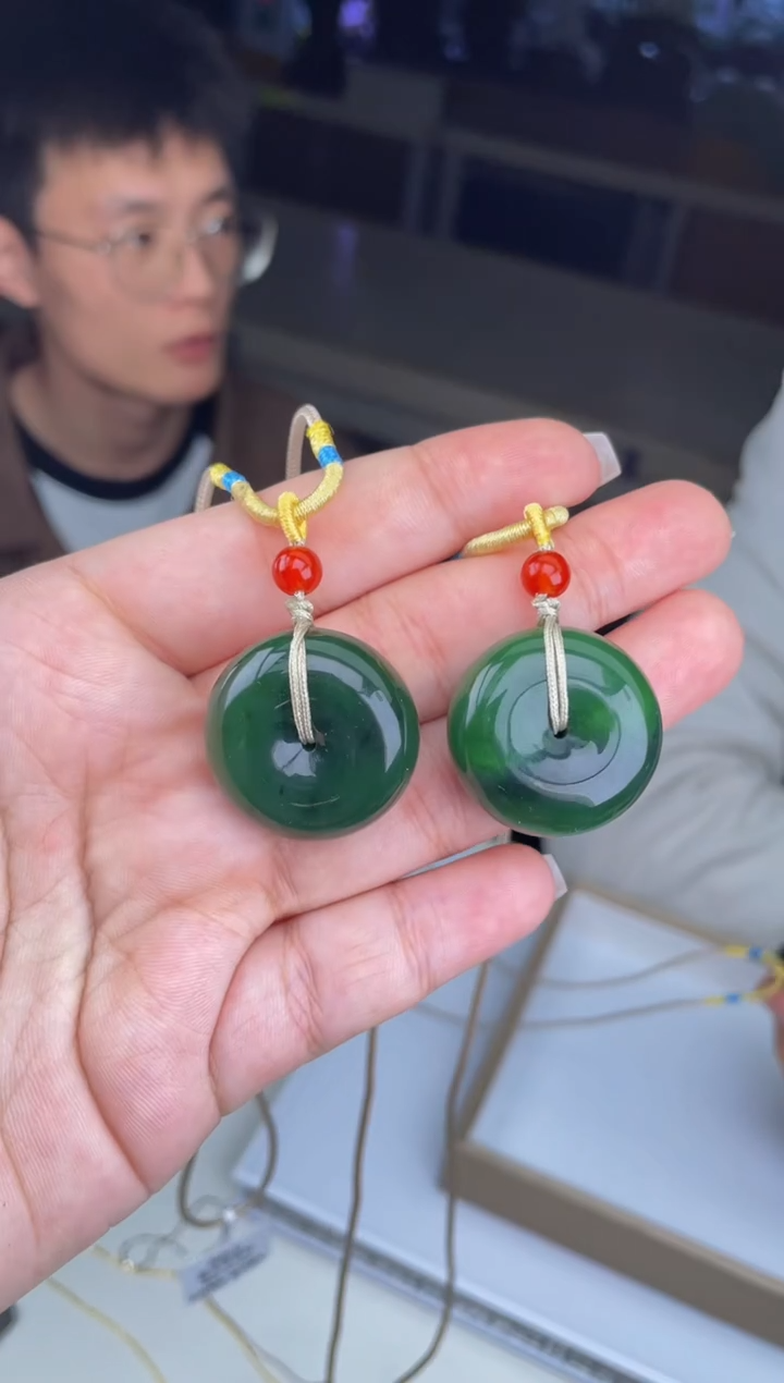 【闪购商品】定制和田玉天然和田玉多样性发其一