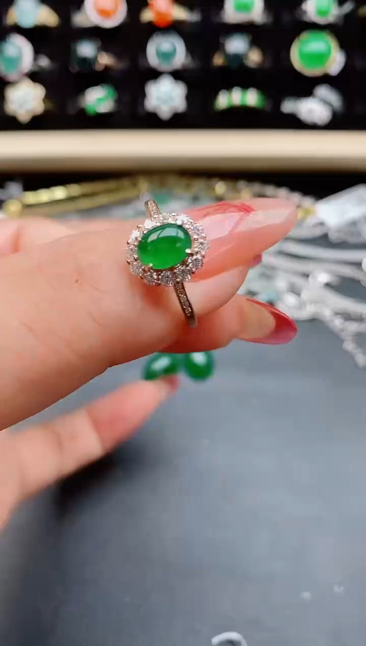 【闪购商品】翡翠戒指银S925镶嵌585850