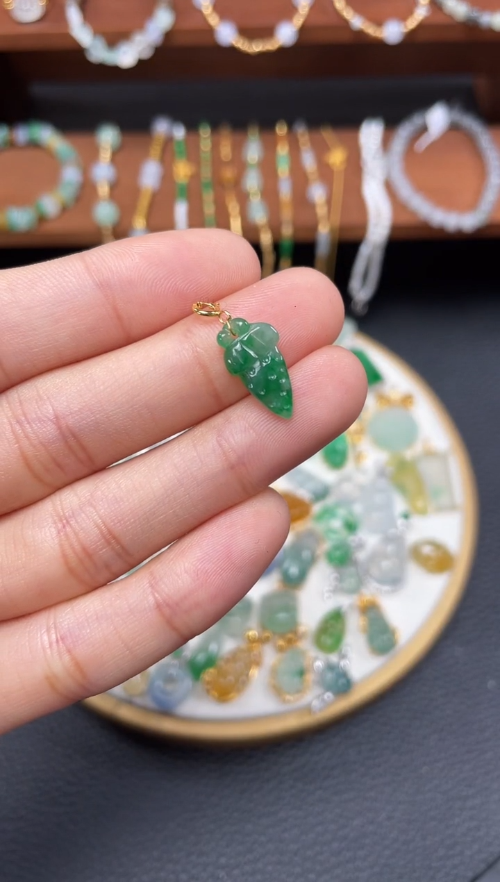 【闪购商品】翡翠吊坠(不含链)18K金镶嵌一个  JK326