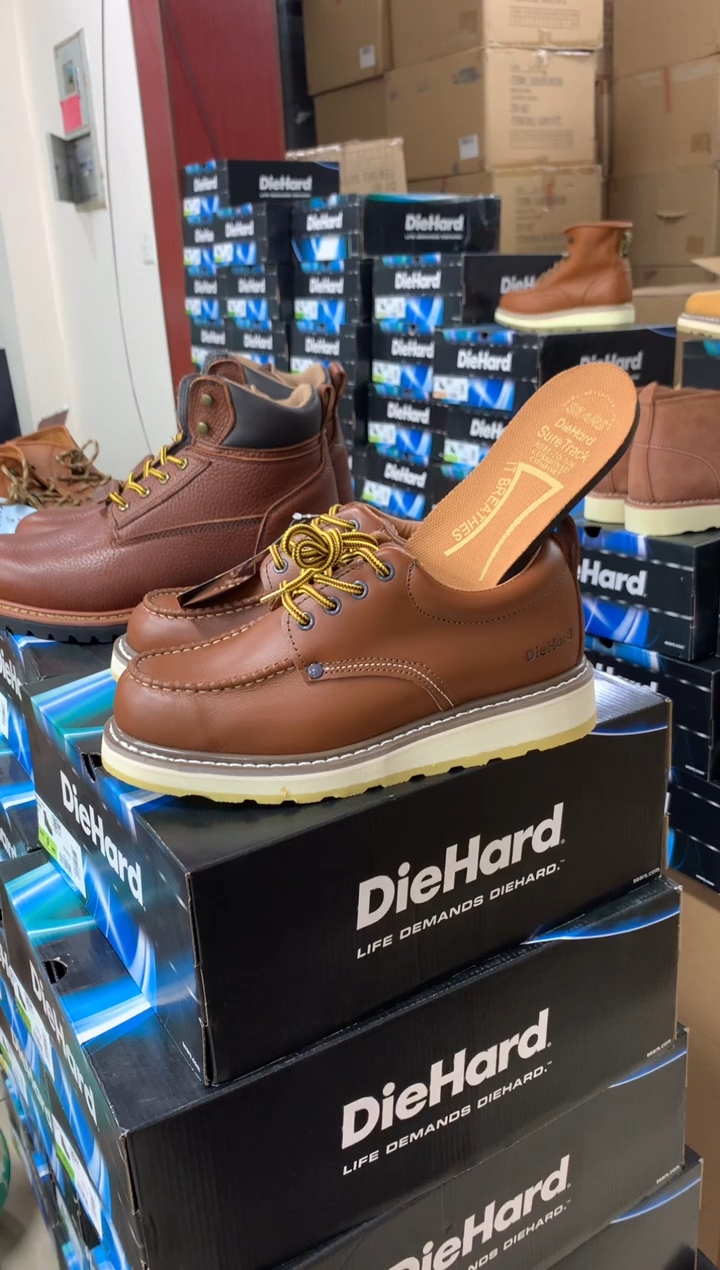 牛皮44码，82994，皮鞋码，低帮 工装鞋 ，默认微瑕 