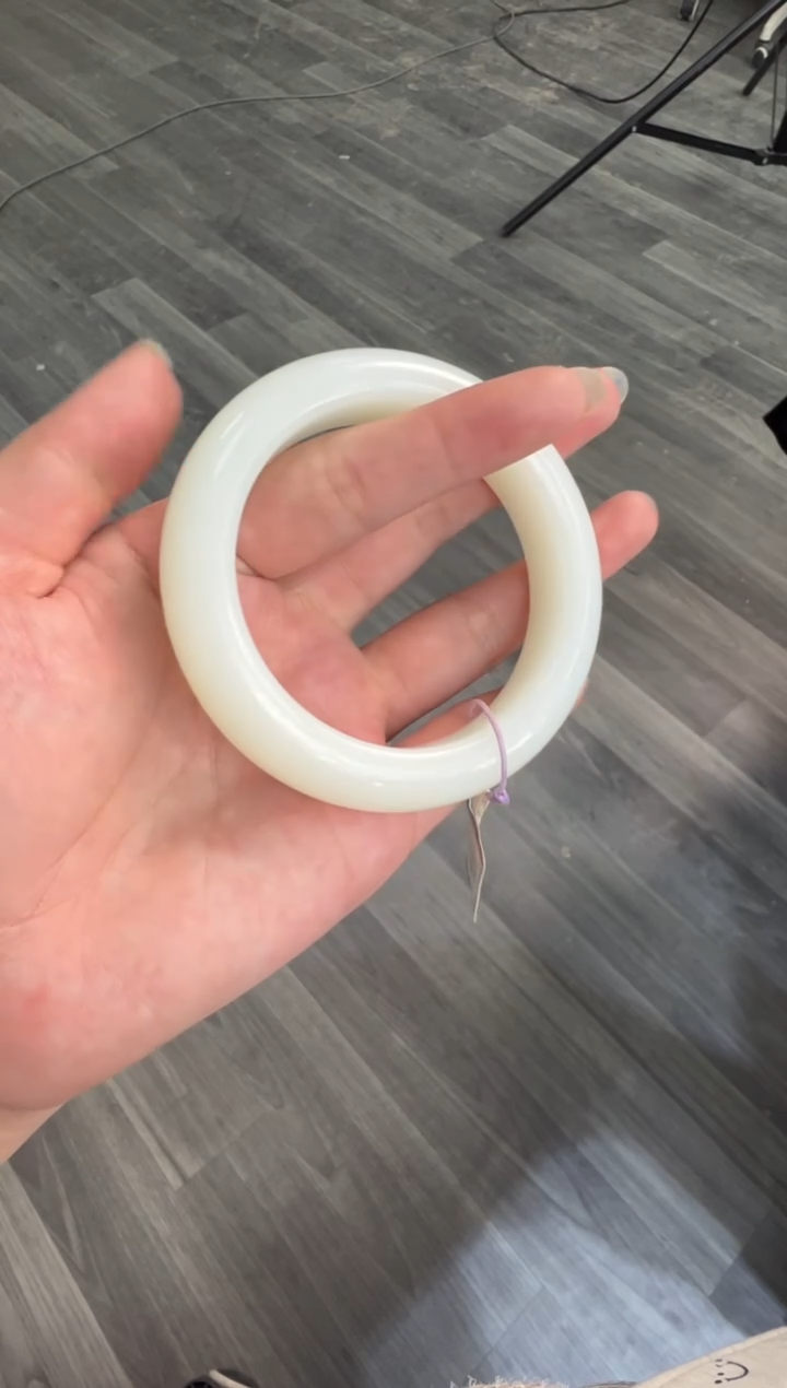 未镶嵌手镯和田玉天泰白玉56+手镯