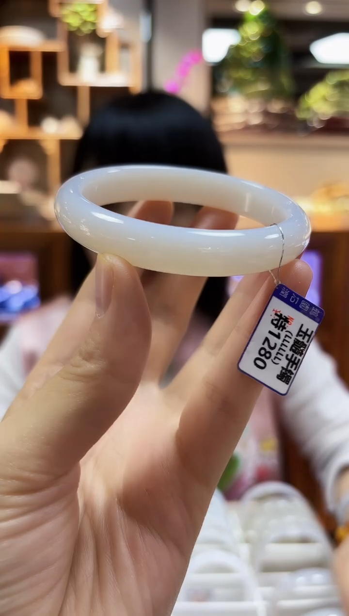 【闪购商品】玛瑙/玉髓手镯未镶嵌58.5