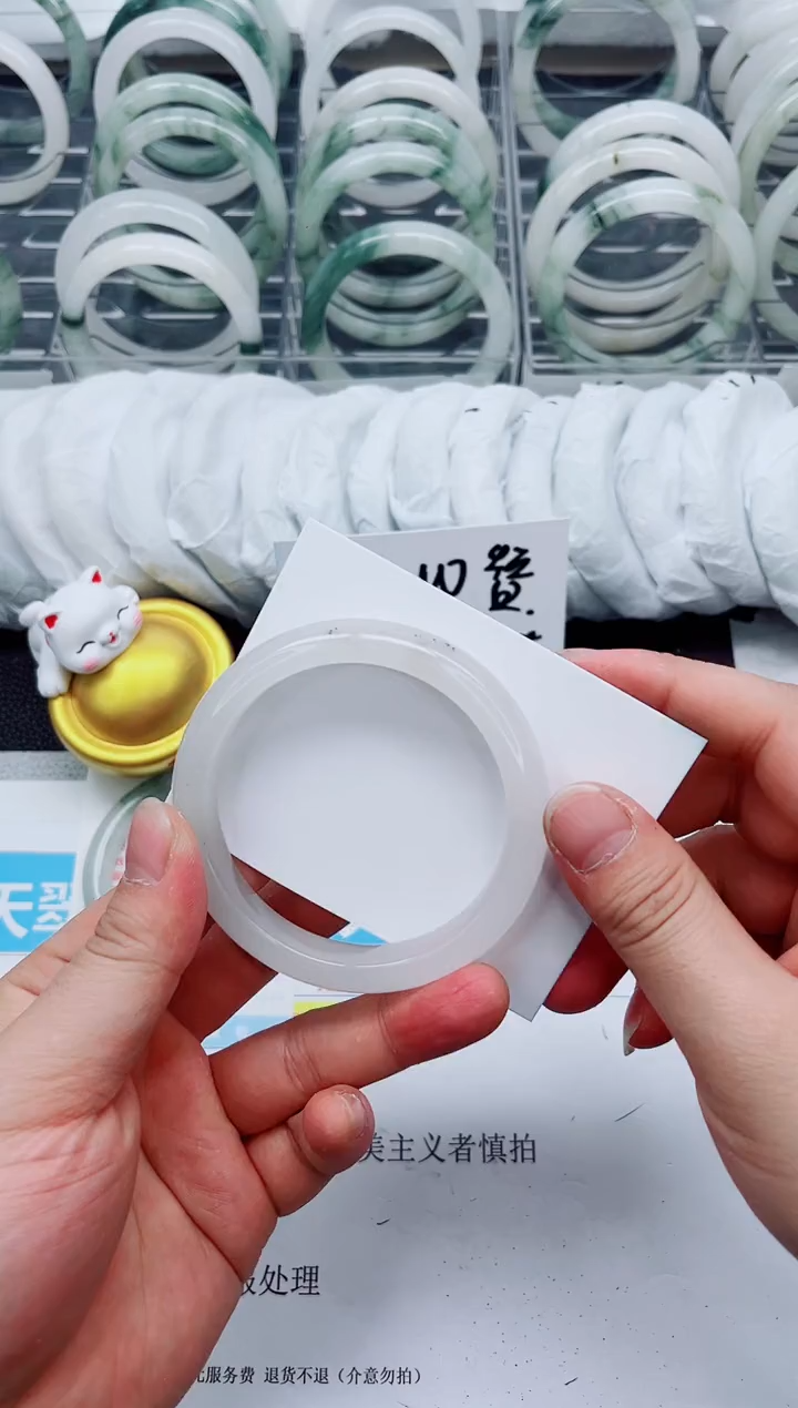 【闪购商品】石英质玉手镯未镶嵌103-60.2