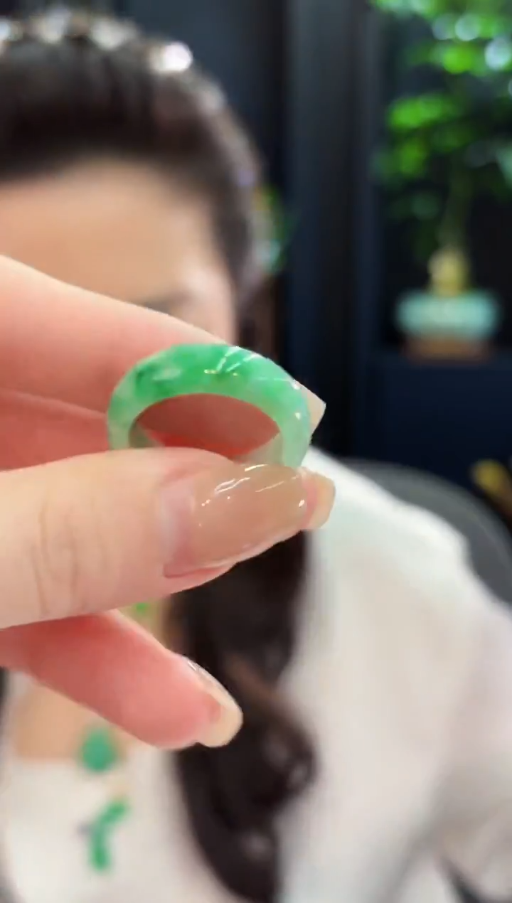 吊坠(不含链)未镶嵌翡翠戒圈 缅甸A货/多样性发货/一件