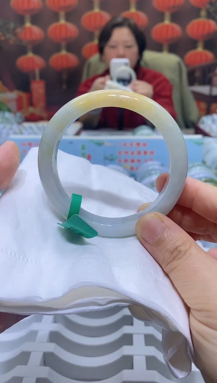 【闪购商品】翡翠手镯未镶嵌00009390