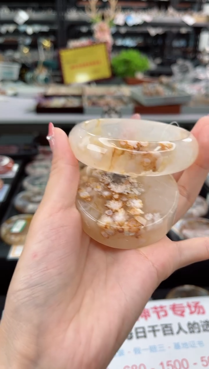 【闪购商品】石英质玉手镯未镶嵌60圈口（赠品镯心）1751747