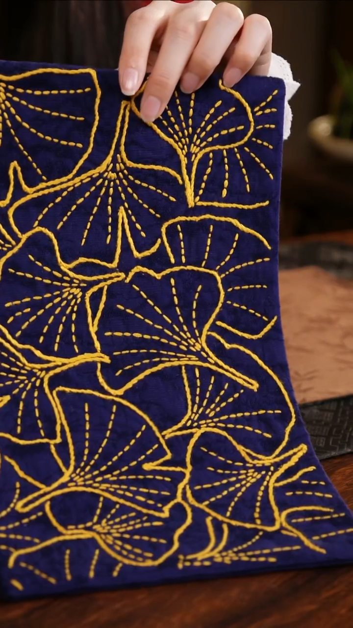 【闪购商品】织绣银杏叶小茶席长藏青色