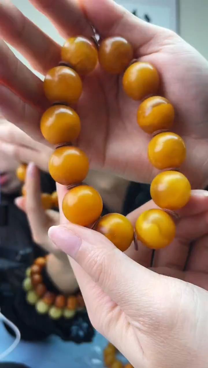 琥珀未镶嵌珠宝奇石T043 18假一罚十，多样性发一件