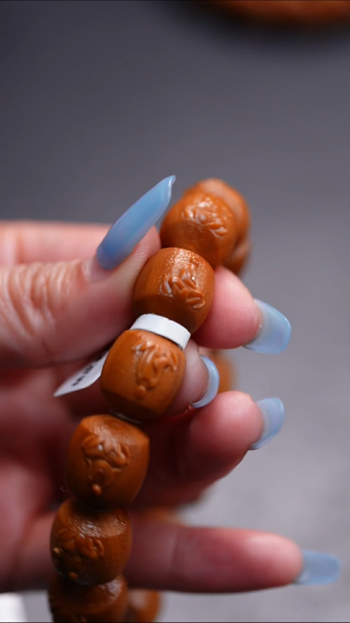 【闪购商品】橄榄核吊坠橄榄核