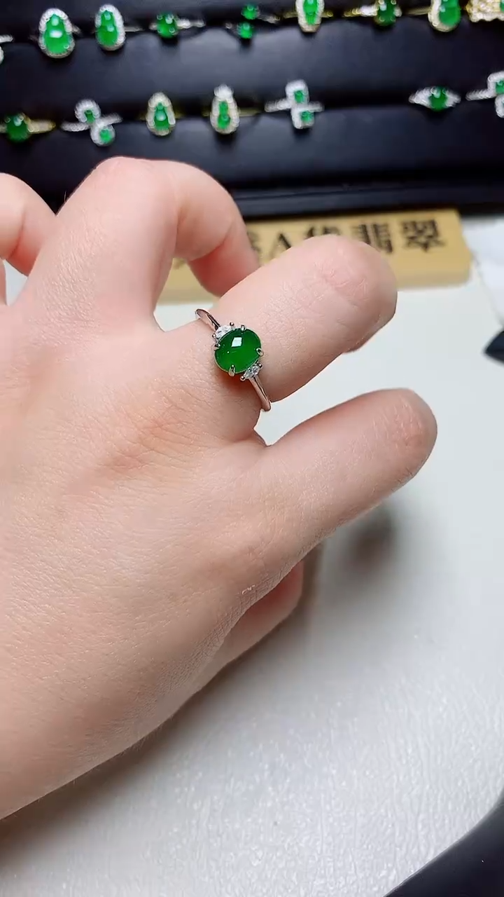 翡翠戒指银S925镶嵌天然翡翠s925银镶嵌