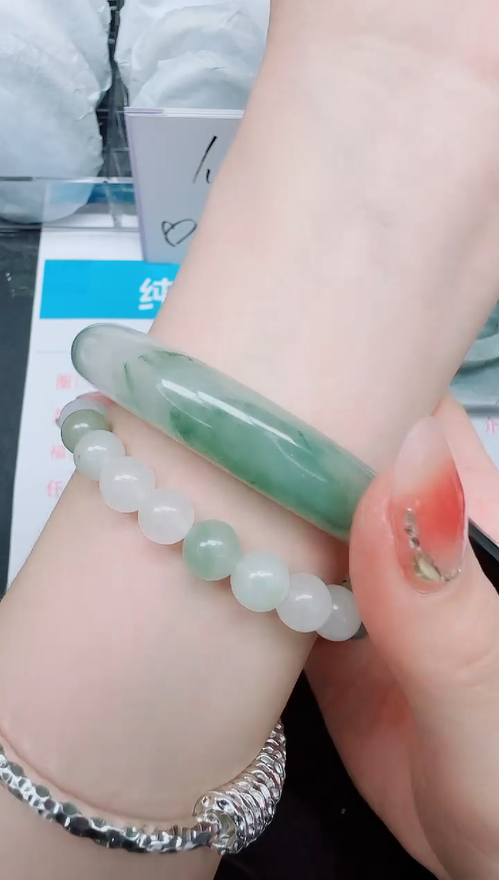 石英质玉手镯未镶嵌137/62