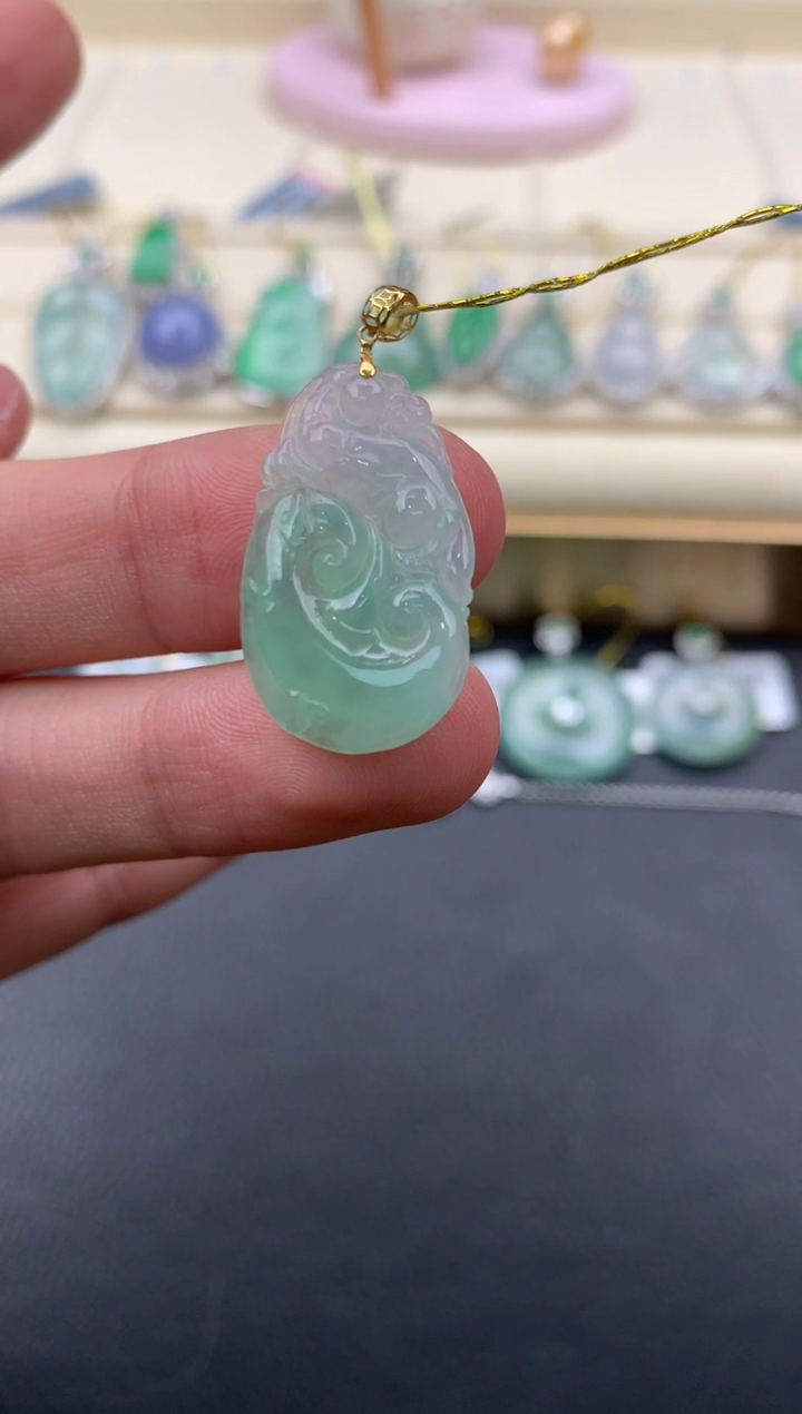 【闪购商品】翡翠颈饰18K金镶嵌W136     