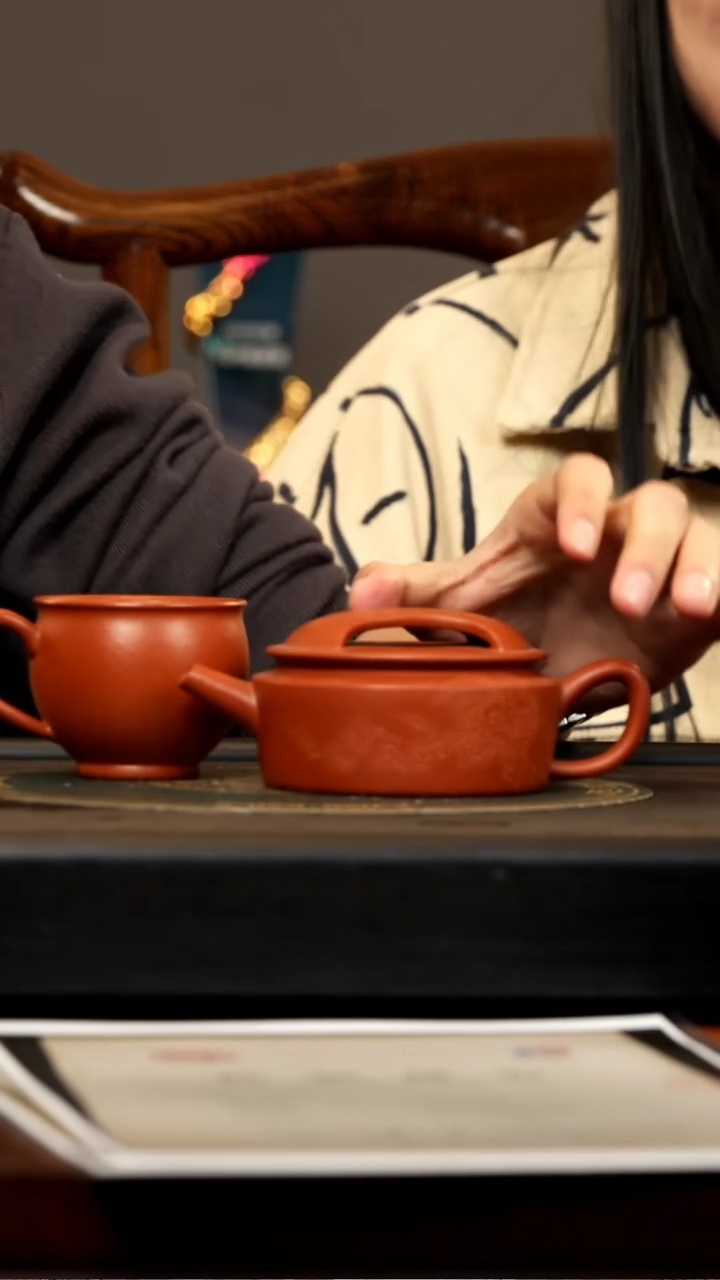 【闪购商品】紫砂茶壶HT 降坡泥 牛盖汉瓦 280cc
