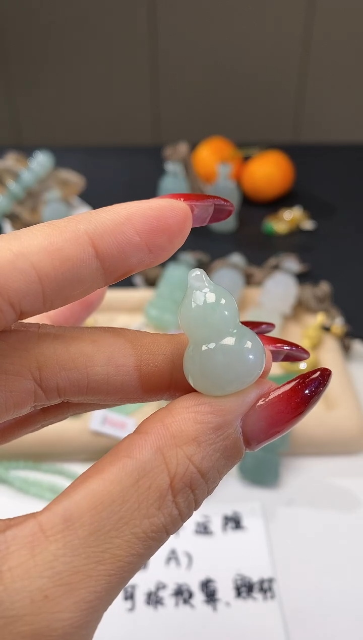 【闪购商品】翡翠吊坠(不含链)未镶嵌葫芦