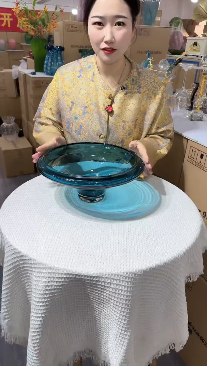 【闪购商品】无铅玻璃静姐花器M-品3