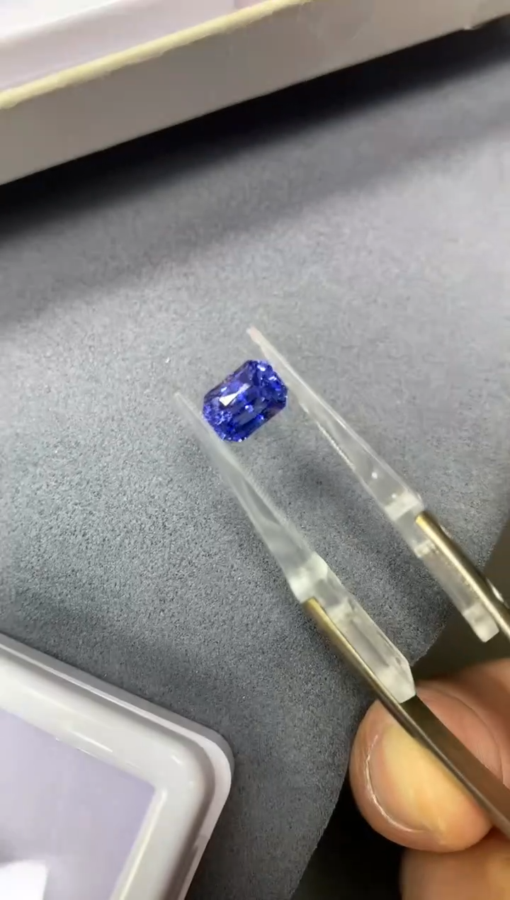 【闪购商品】蓝宝石裸石未镶嵌3.15ct 