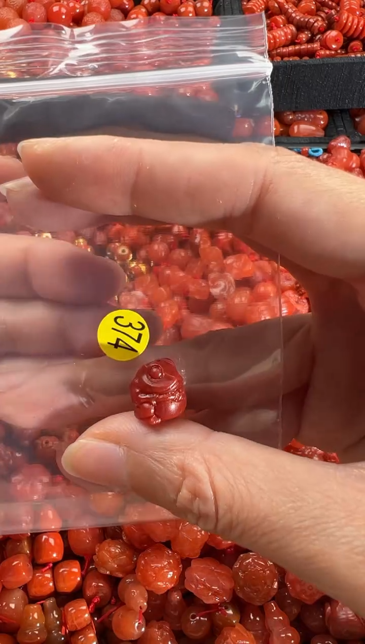 【闪购商品】南红玛瑙颈饰未镶嵌1