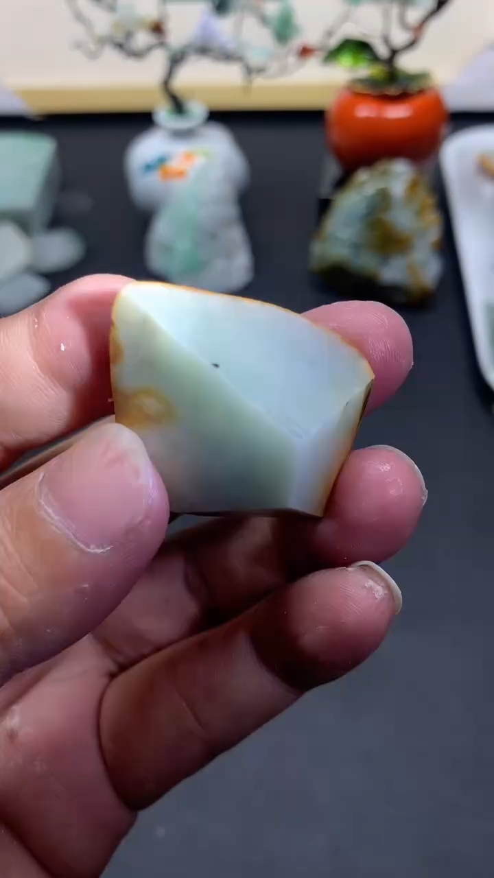 【闪购商品】翡翠颈饰未镶嵌天然翡翠A货