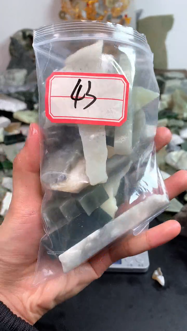 未镶嵌和田玉摆件43