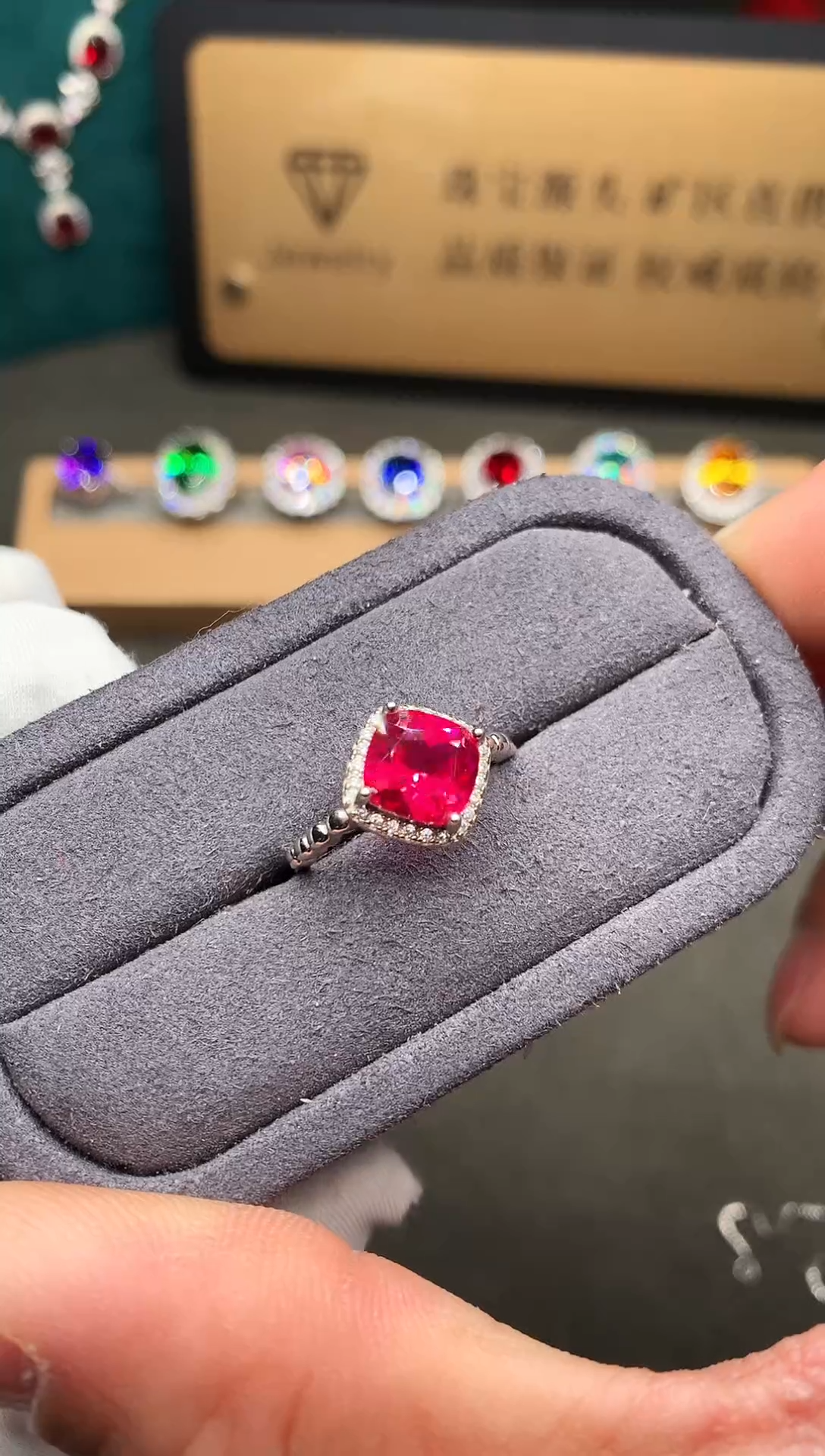 银S925镶嵌戒指红宝石.....