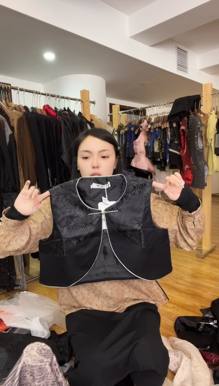 马甲       XL码      115-125斤