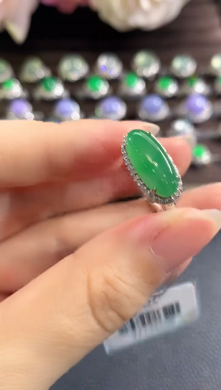 18K金镶嵌戒指翡翠b104  