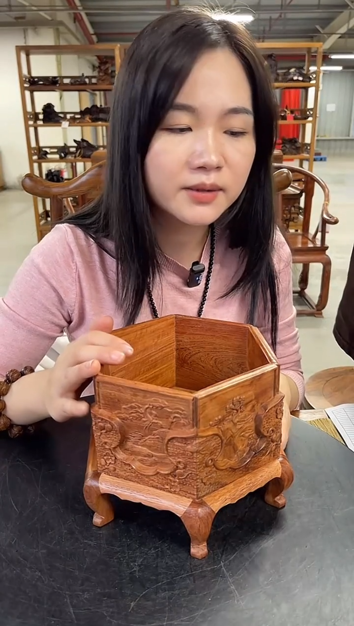 木DZ1638M38山水纹六方桌上置物筒