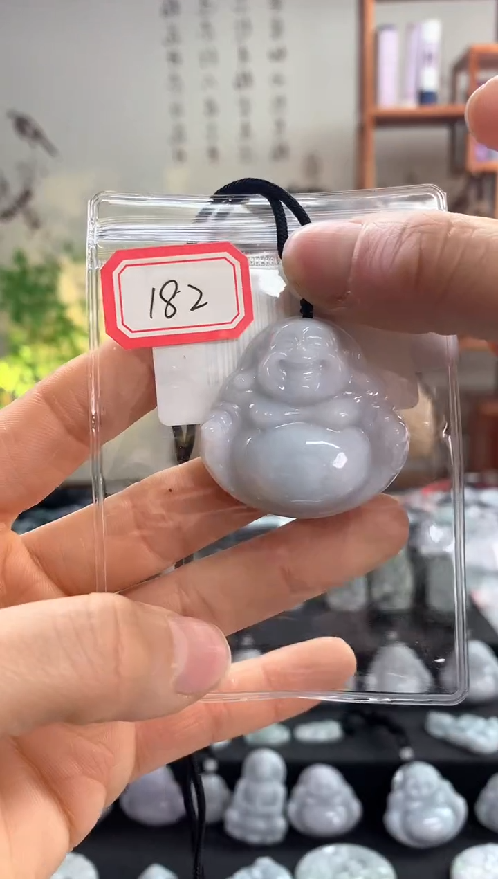 【闪购商品】翡翠颈饰未镶嵌佛公182