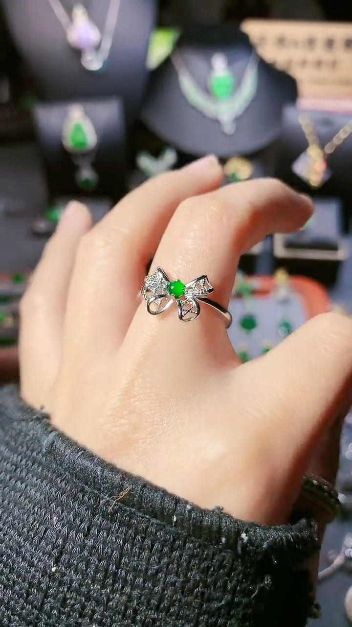 【闪购商品】翡翠戒指银S925镶嵌戒指