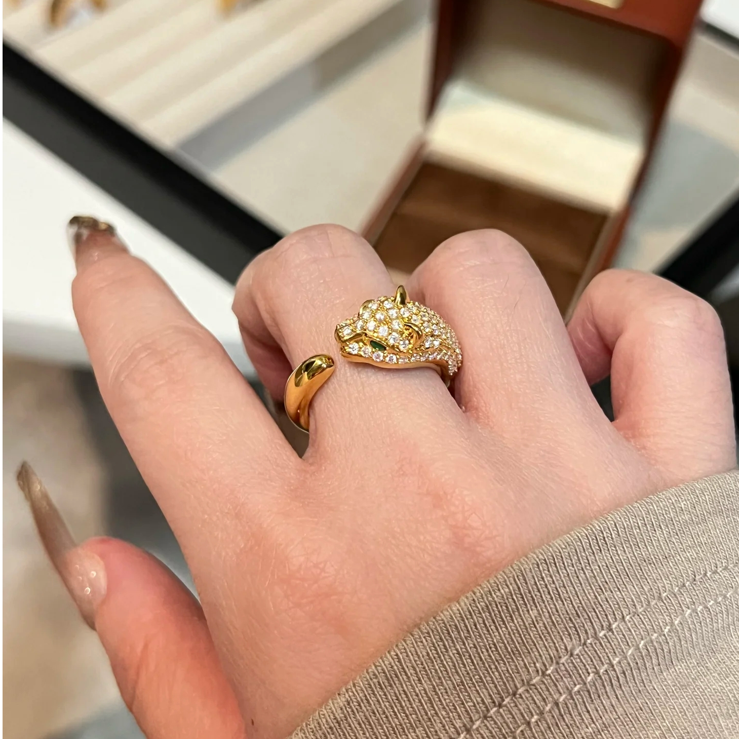 黄金足金999  帅气霸道豹子镶嵌钻精致黄金精致男女可带