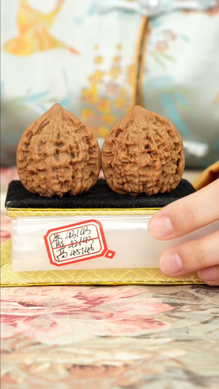 【闪购商品】文玩核桃把件官帽