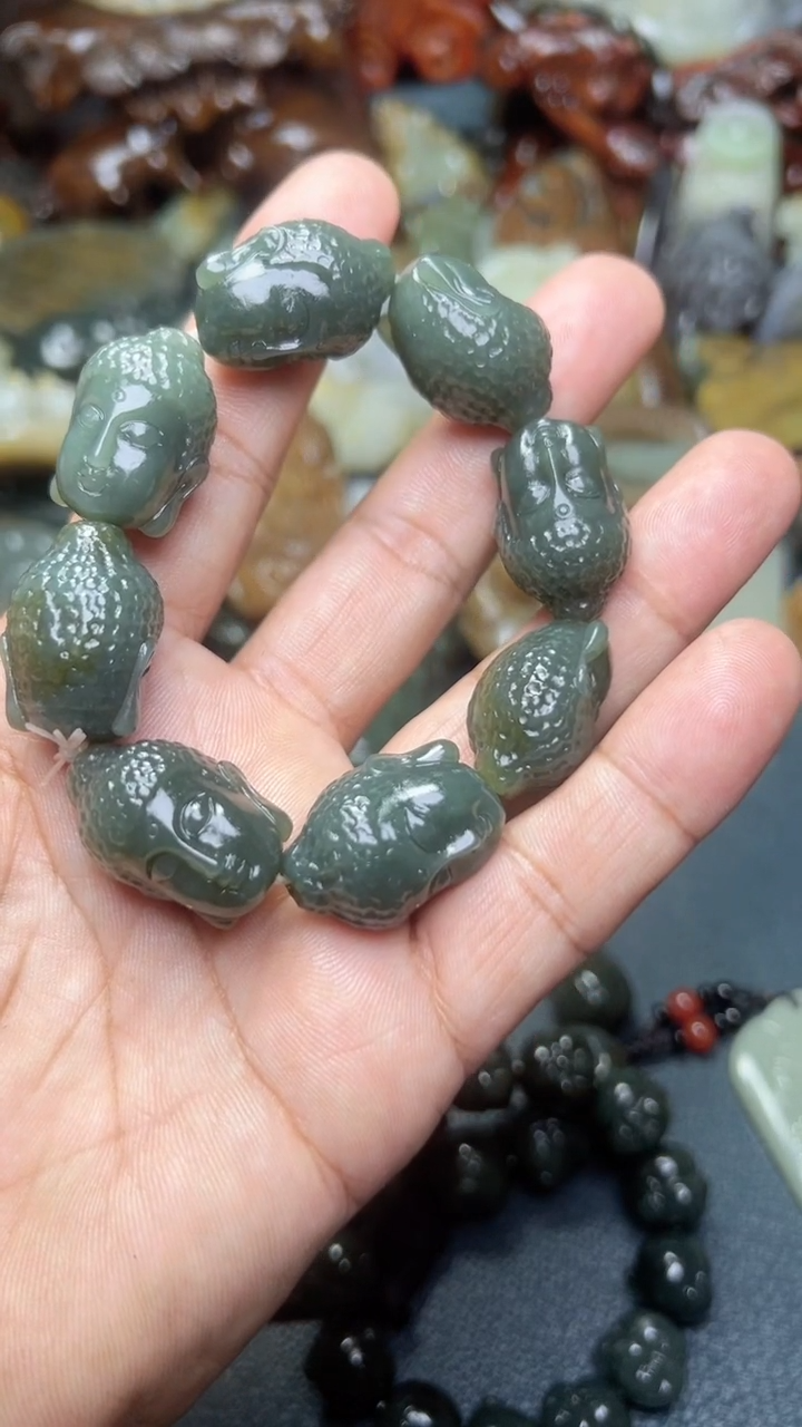 和田玉未镶嵌把件-