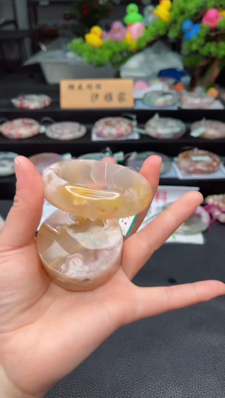 石英质玉未镶嵌手镯54圈口（赠品镯心）1881212