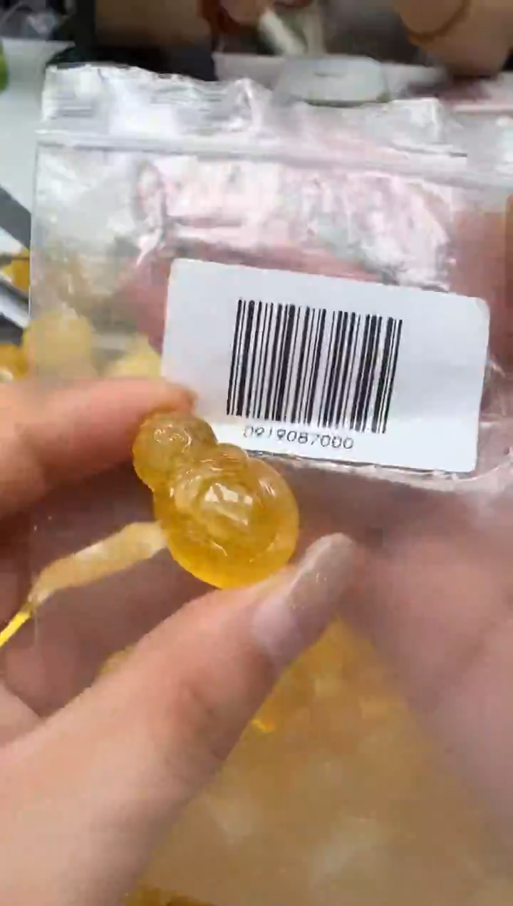 裸石琥珀未镶嵌如图