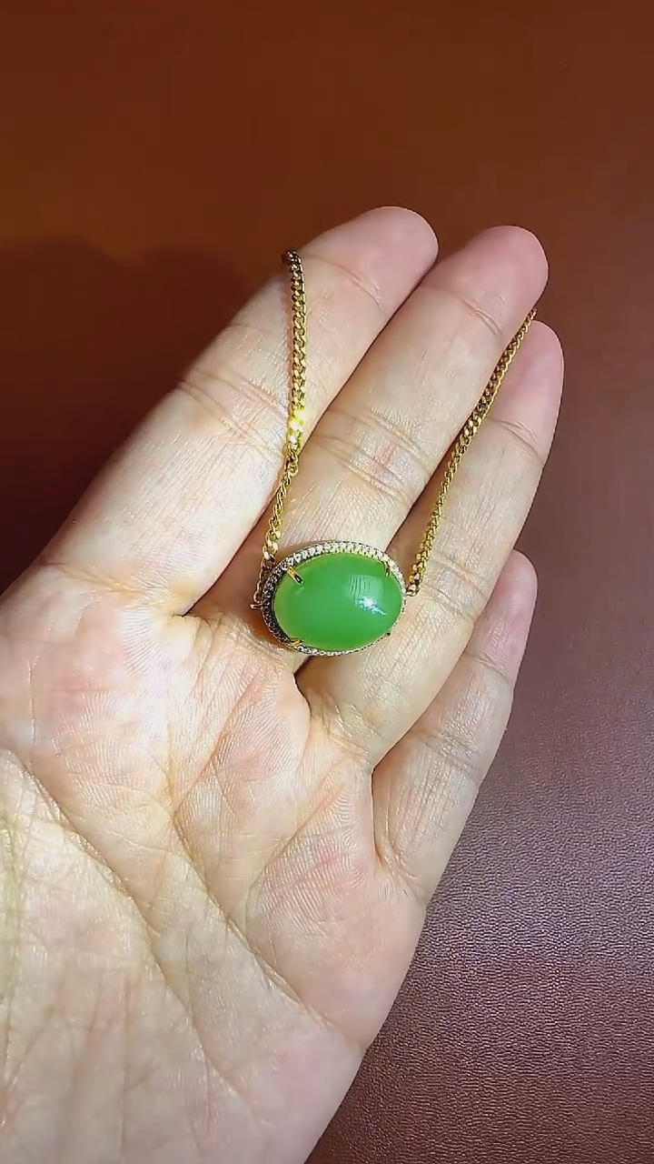 18K金镶嵌手链和田玉18K金镶嵌碧玉苹果绿蛋面手链