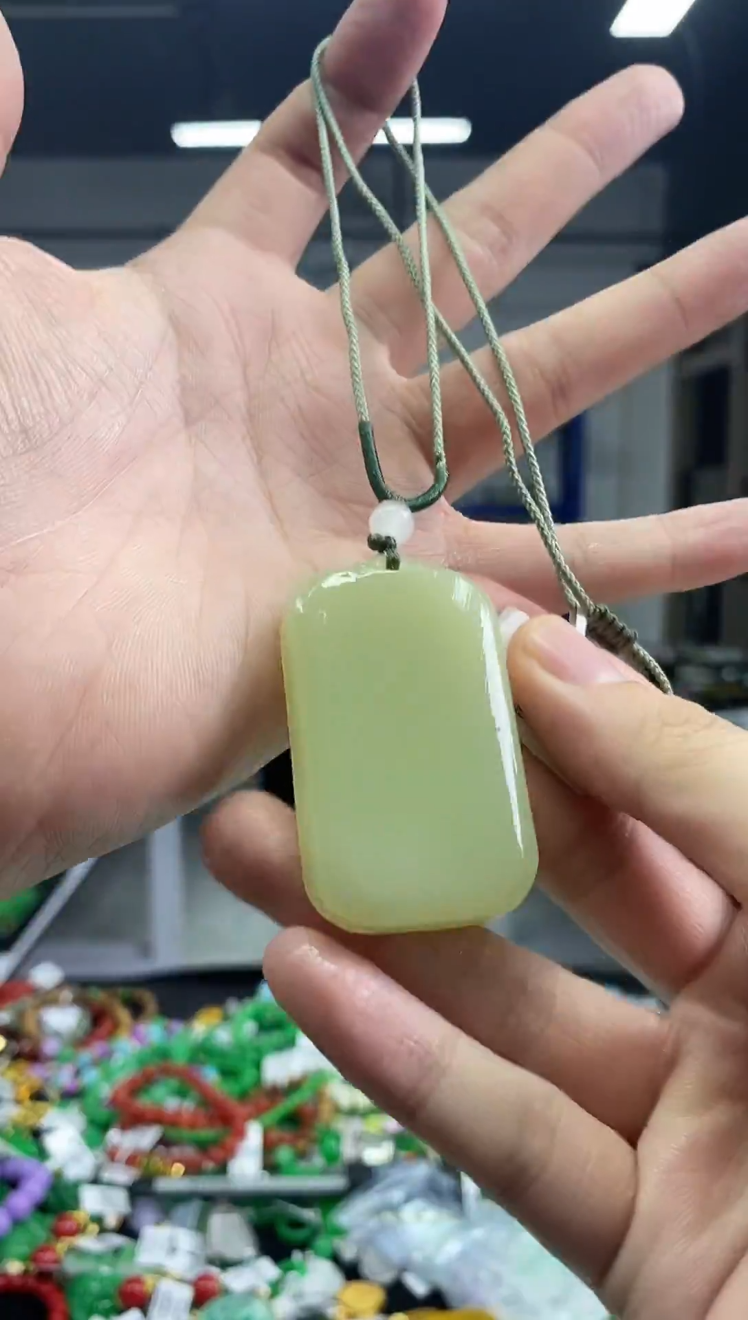 颈饰未镶嵌和田玉多样性发其一颜色微差