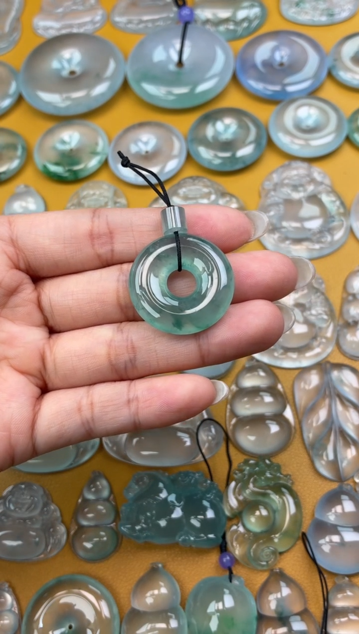 吊坠(不含链)未镶嵌翡翠63 圈圈 27.2 5.8