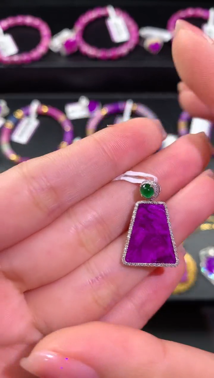 【闪购商品】苏纪石（舒俱来），18K金镶嵌舒俱来吊坠