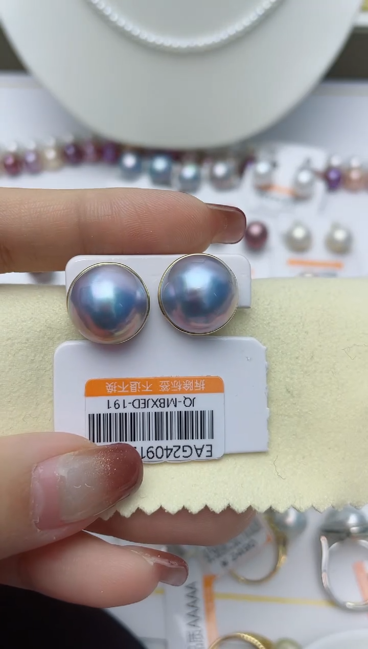 【闪购商品】拼合珍珠（马贝珠）耳饰18K金镶嵌W139