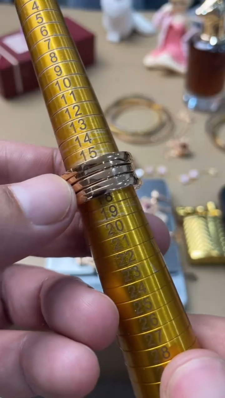 瓷片嘉荣当康大姐fu的总铺