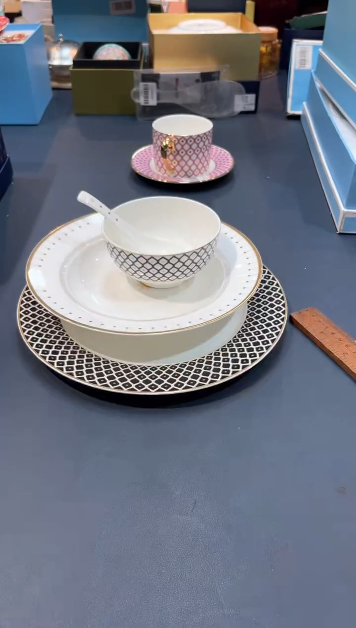 【闪购商品】碗F757全场正品，京东包邮